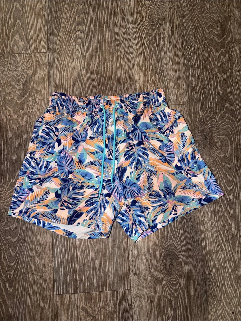 Tropical Leaf Men’s Swim Shorts Blue Peach Cabana Crown & Ivy M elastic waist